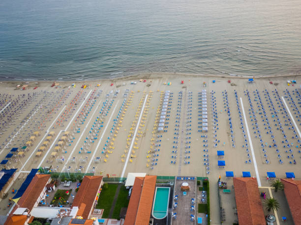 Il molo di Marina di Pietrasanta al crepuscolo