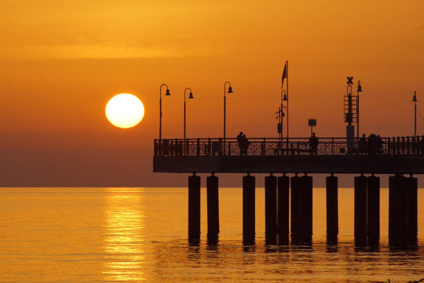 Tramonto sul molo di Marina di Pietrasanta